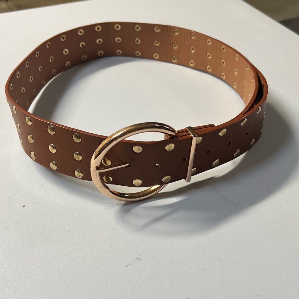 Vici studded belt-NWOT